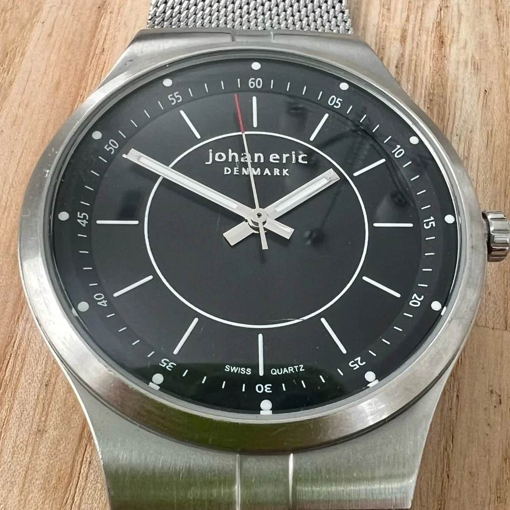 Johan Eric Denmark black dial stainless steel Swiss dress watch NEW BATTERY